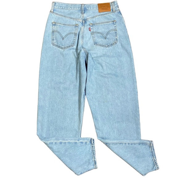 Levi’s High Loose Taper Fit Light Wash Mom Jeans- Size 29- 30.25”x29” - Picture 7 of 14